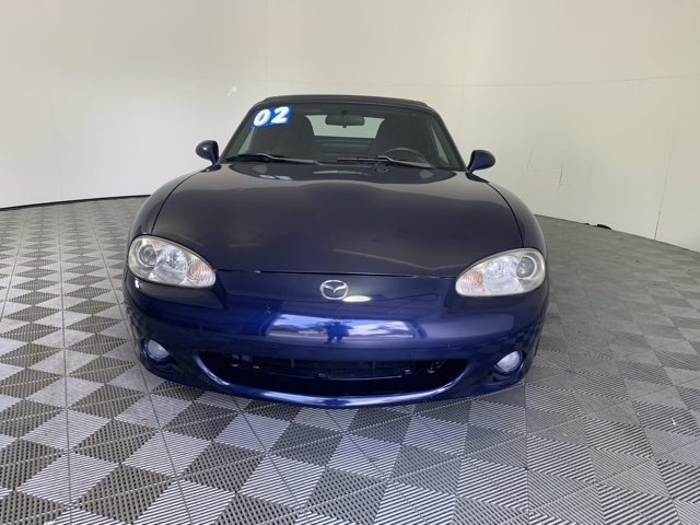 Pre-Owned 2002 Mazda Miata Base